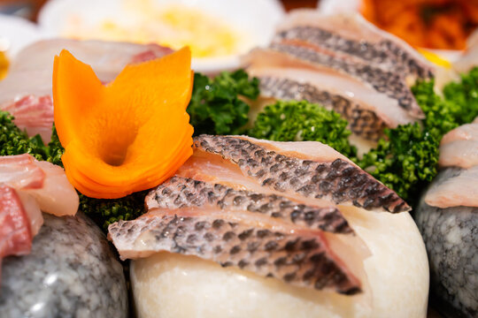 elonggate surgeonfish sashimi