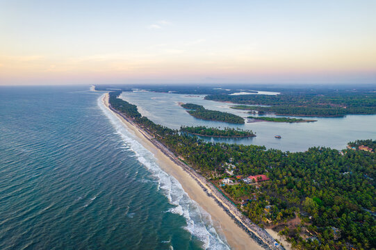 Delta Beach, Kodi Beach, Bengre Beach, Arabian Sea, Udupi.
scenic spot in Udupi, where the Suvarna River meets the Arabian Sea.