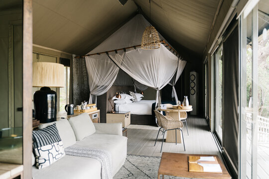 african safari lodge
