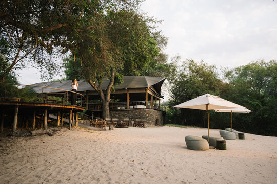 safari beach