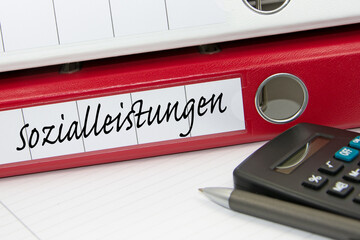 Aktenordner mit der Kennzeichnung Sozialleistungen
