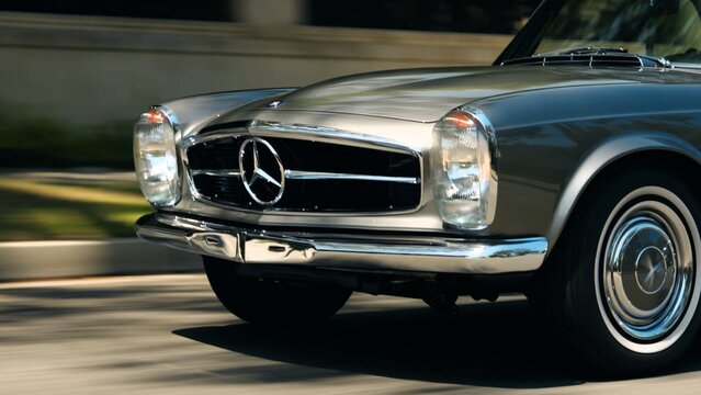 Mercedes-Benz 280 SL Pagoda, Retro, classic, luxury car.