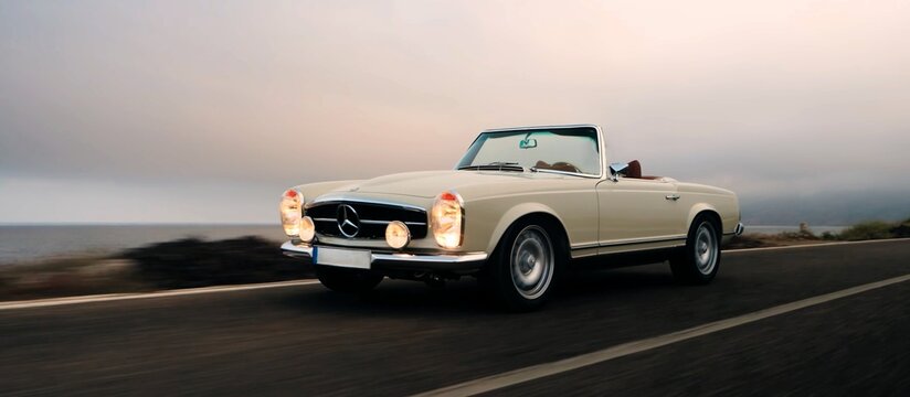 Mercedes-Benz 280 SL Pagoda, Retro, classic, luxury car.
