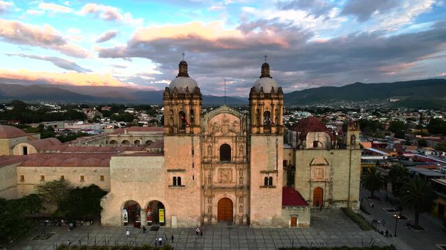 SANTO DOMINGO DE GUZM&Aacute;N  OAXACA DE JU&Aacute;REZ