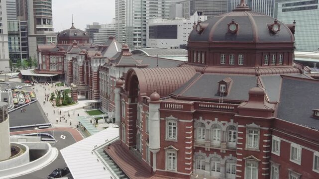 KITTE展望台から見た東京駅駅舎