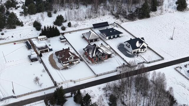 Winter roofs display insulation effectiveness