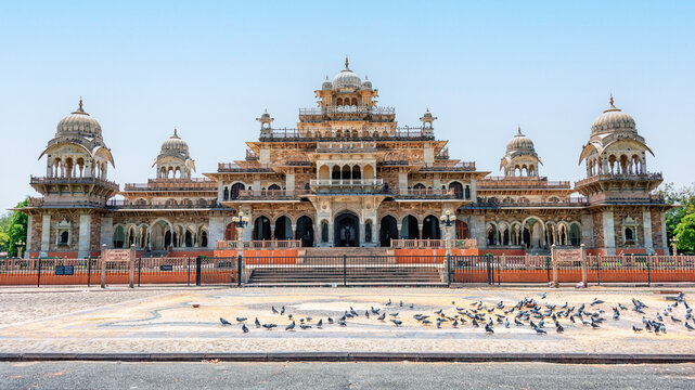 Facade of the Albert Hall museum in Jaipur, India