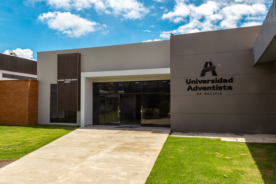 Technology building annex of the Adventist University of Bolivia, Vinto - Cochabamba, Bolivia