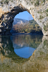 Fototapeta premium Perfect circle of Pont d'Arc, the most famous landscape of the Gorges de l'Ardeche