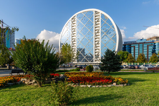 An unusual round skyscraper in the center of Grozny