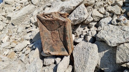 recycled concrete from the demolition of a wind turbine foundation