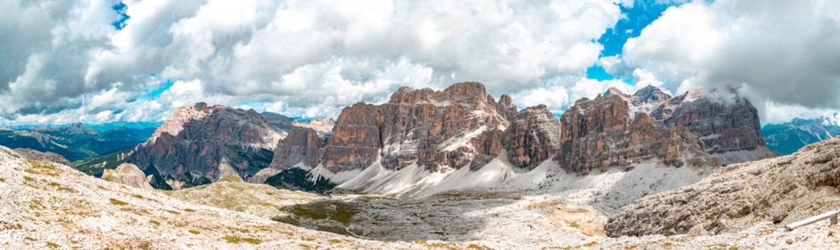 Tofane e montagne nei dintorni di Cortina d'Ampezzo