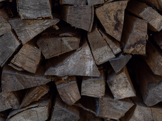Fototapeta premium stos drewna porąbanego na opał tło tapeta