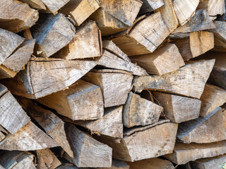 Fototapeta premium stos drewna porąbanego na opał tło tapeta