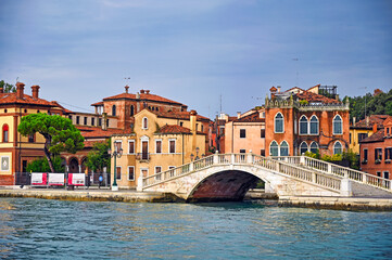 Fototapeta premium Ponte dei Sette Martiri, old stone bridge in Venice, Italy