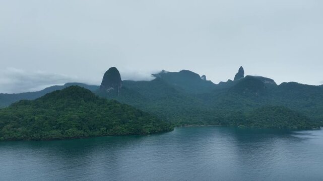 Bay of Spires, Ba&iacute;a das Agulhas on S&atilde;o Tom&eacute; and Pr&iacute;ncipe, drone perspective