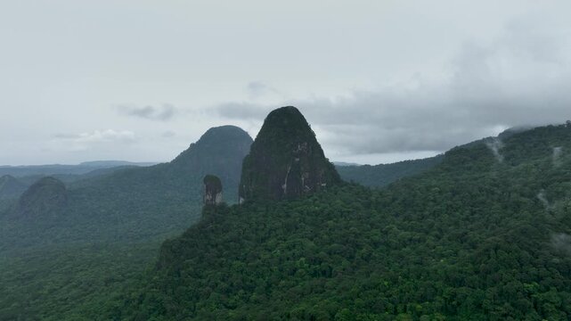Bay of Spires, Ba&iacute;a das Agulhas on S&atilde;o Tom&eacute; and Pr&iacute;ncipe, drone perspective