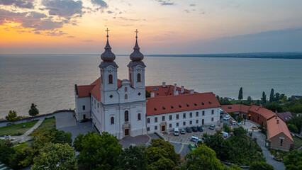 Obraz premium Sunrise view of the Tihany Benedictine Abbey beside Balaton lake