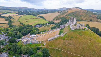 Obraz premium View of Corfe castle during a cloudy day, England