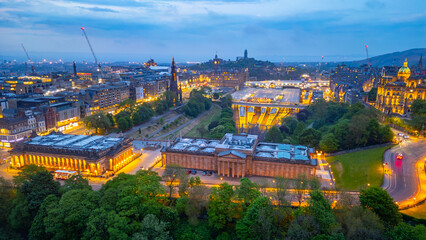 Obraz premium Sunset panorama of Edinburgh, Scotland
