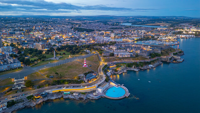 Sunset panorama view of the hoe promenade in plymouth, England