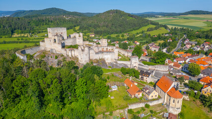 Obraz premium Rabi castle and South Bohemian countryside during a sunny day