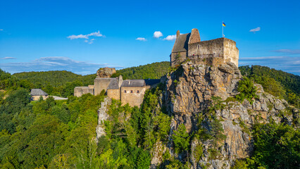 Obraz premium Summer day at Aggstein Castle in Austria