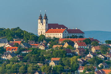 Obraz premium Tihany Benedictine Abbey beside Balaton lake in Hungary