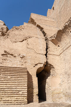 6th century monumental brick arch of the Sassanian palace Iwan Kisra, al-Mada'in, Iraq