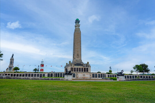 Sunset view of Plymouth Naval Memorial at Hoe park in Plymouth,