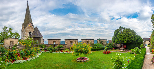 Courtyard of Hochosterwitz castle in Austria © dudlajzov