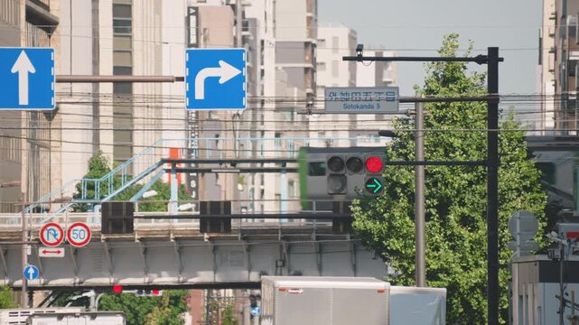 [Weather Phenomena] The Footage where the extreme heat causes the air to shimmer and distort the view. Tokyo during a heatwave.