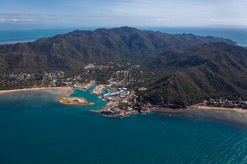 Obraz premium Nelly Bay aerial view of marina, coastline and mountains on Magnetic Island
