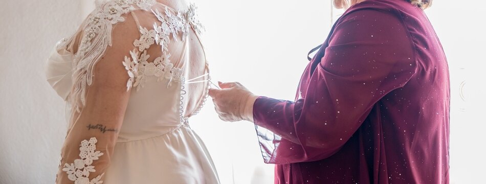 novia, boda, persona, gente, maquillaje, casa, sonrisa, celebracion, preparativos, novio, marido, mujer, casados, casamiento, detalles, ceremonia, vestido, traje
