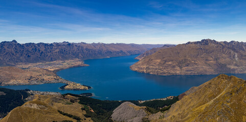 Naklejka premium Aerial view of Lake Wakatipu and surrounding mountains Queenstown New Zealand