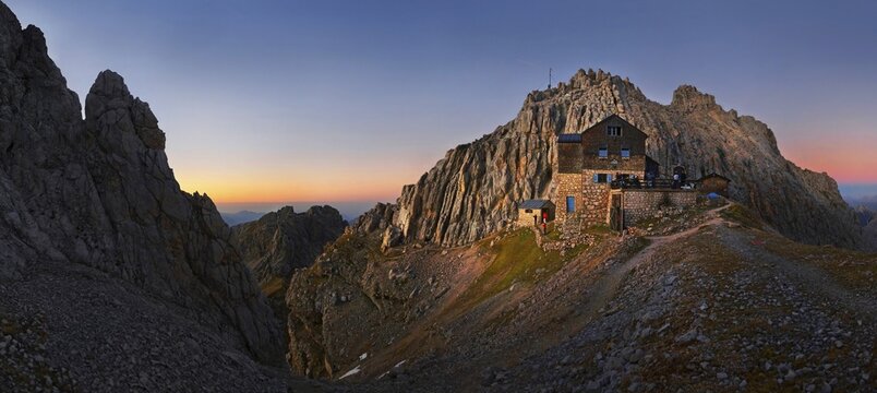 Panoramic view as seen from Toerlgatterl, Toerlspitze mountain and Meilerhuette mountain lodge at sunset, Garmisch-Partenkirchen, Wetterstein mountain range, Bavaria, Germany, Europe