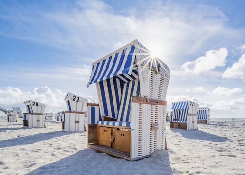 Beach chairs at the west beach, Sylt, North Frisian Island, North Sea, North Frisia, Schleswig-Holstein, Germany