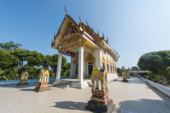 Buddhist temple Wat Khunaram, Phra Wihan Luang Por Daeng, Tambon Na Mueang, Ko Samui, Surat Thani Wat Chang, Thailand
