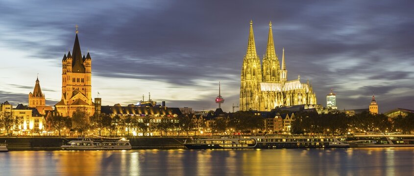 City hall, Colonius TV tower, Gro&szlig;  St. Martin Church, Cologne Cathedral, historic centre bank, Rhine, Cologne, Rhineland, North Rhine-Westphalia, Germany