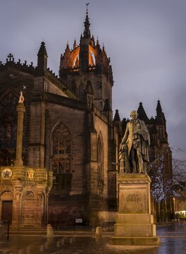 Adam Smith Monument, Gothic St Giles' Cathedral at dusk, Edinburgh, Scotland, United Kingdom