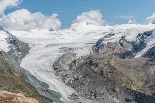 Glacier tongue, view from the Unterrothorn to the Findel Glacier, Zermatt, Valais, Switzerland