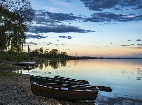 Rowboats by the lake, evening, Untersee, Lake Constance, Radolfzell, Baden-W&uuml;rttemberg, Germany