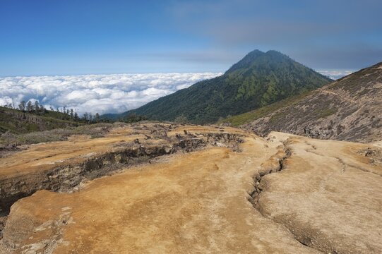 Kawah Ijen volcano ridge, Ijen crater, Banyuwangi, East Java, Indonesia