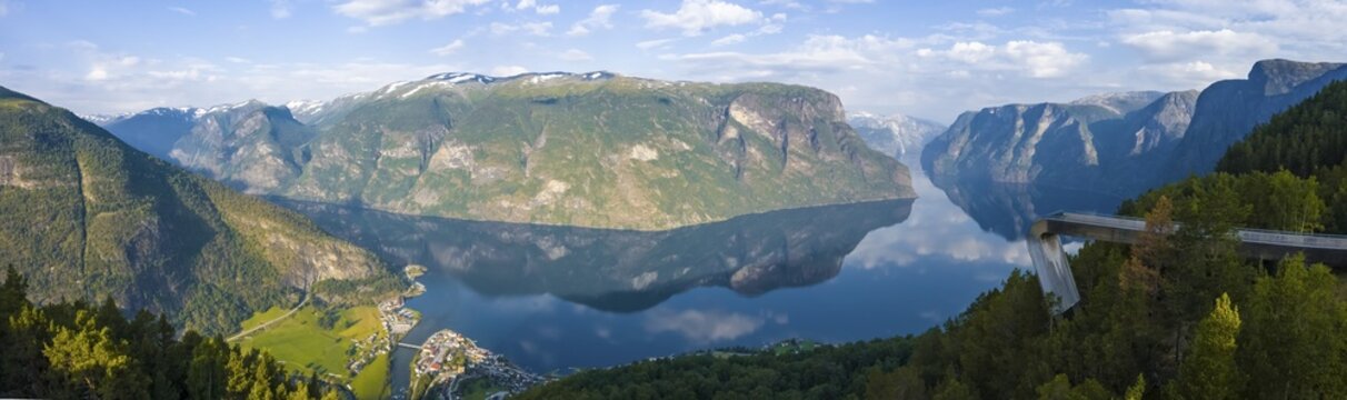 Viewing platform Stegastein, mountains reflected in the water, panorama, Aurlandsfjord, Aurland, Sogn og Fjordane, Norway