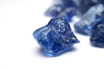 Obraz premium Raw sapphire white background 