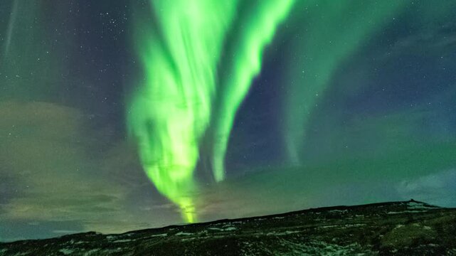 Gullfoss - Aurora Borealis - northern llights - polar lights - Polarlicht - Iceland - Island - timelapse - Zeitraffer