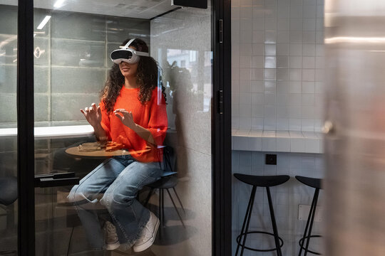 VR technology in modern office setting