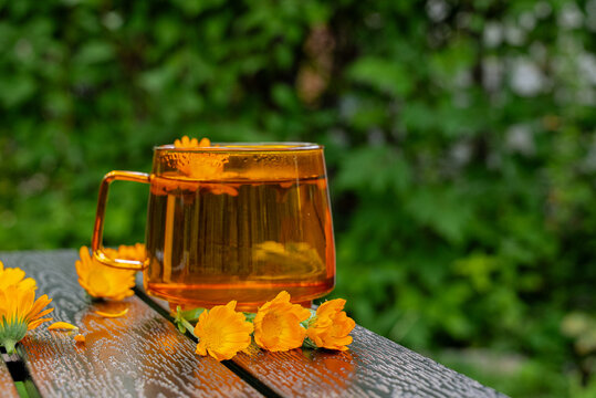 Herbal fasting tea with calming and detox properties