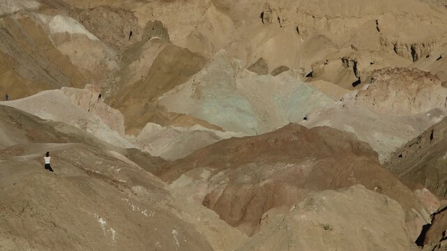 Artist&Iacute;s palette landscape of colorful rocks near Death Valley, CA