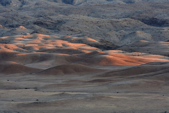 Abendstimmung im Namib-Naukluftpark (Namib-Hochland)